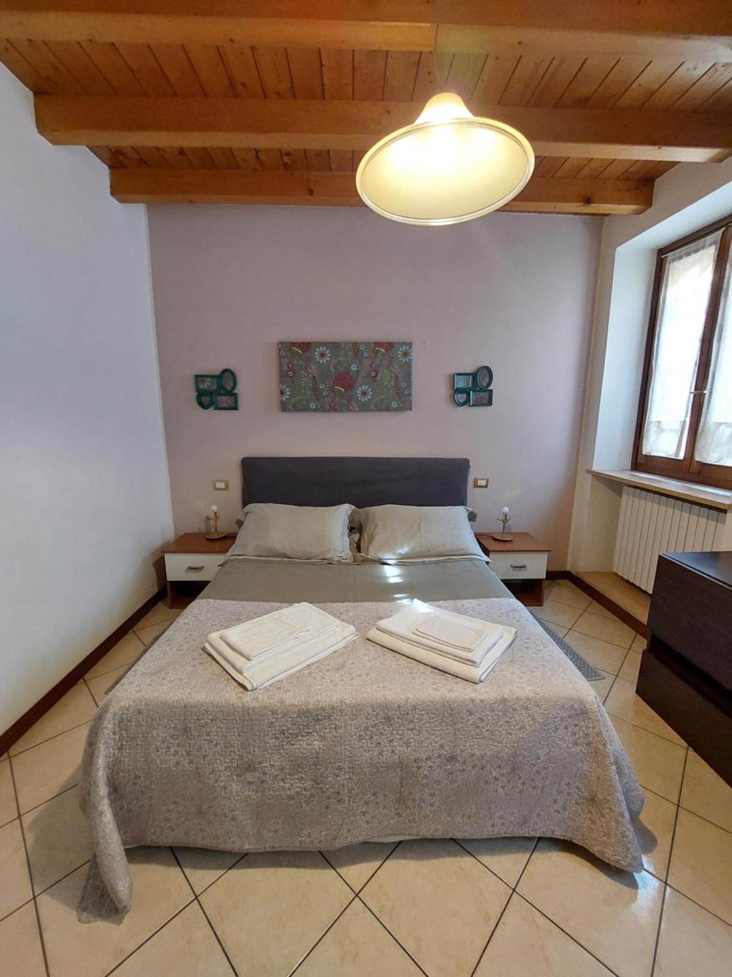 Bed & Breakfast Monti 85 Bed & Breakfast San Colombano al Lambro Exterior photo