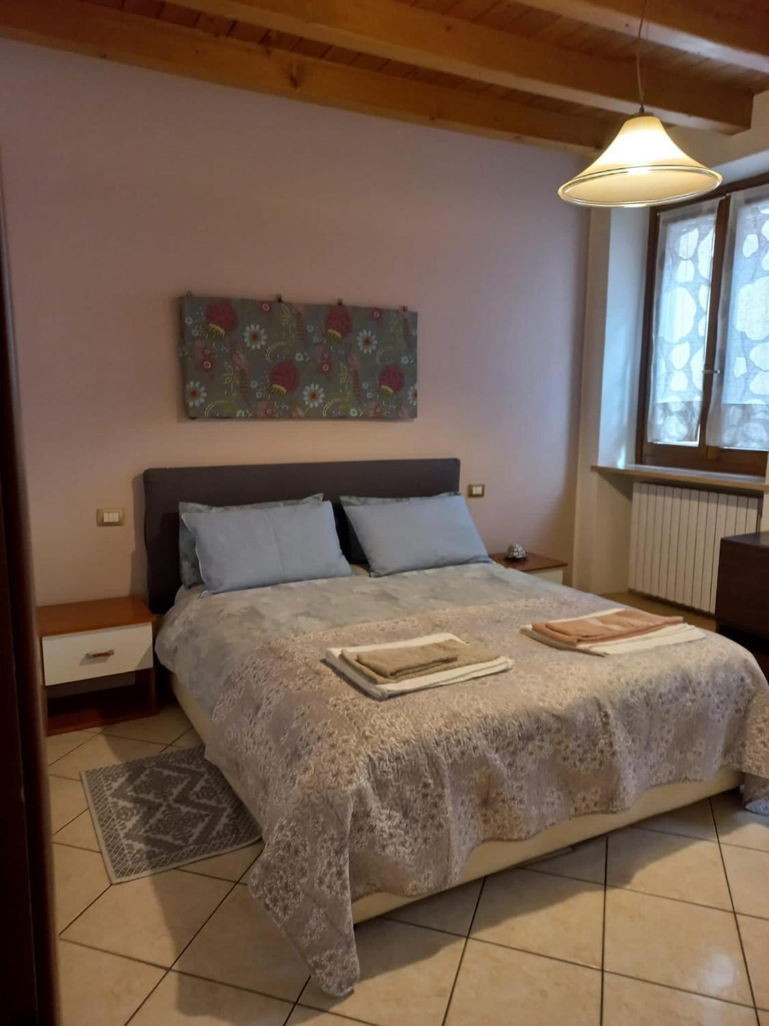 Bed & Breakfast Monti 85 Bed & Breakfast San Colombano al Lambro Exterior photo