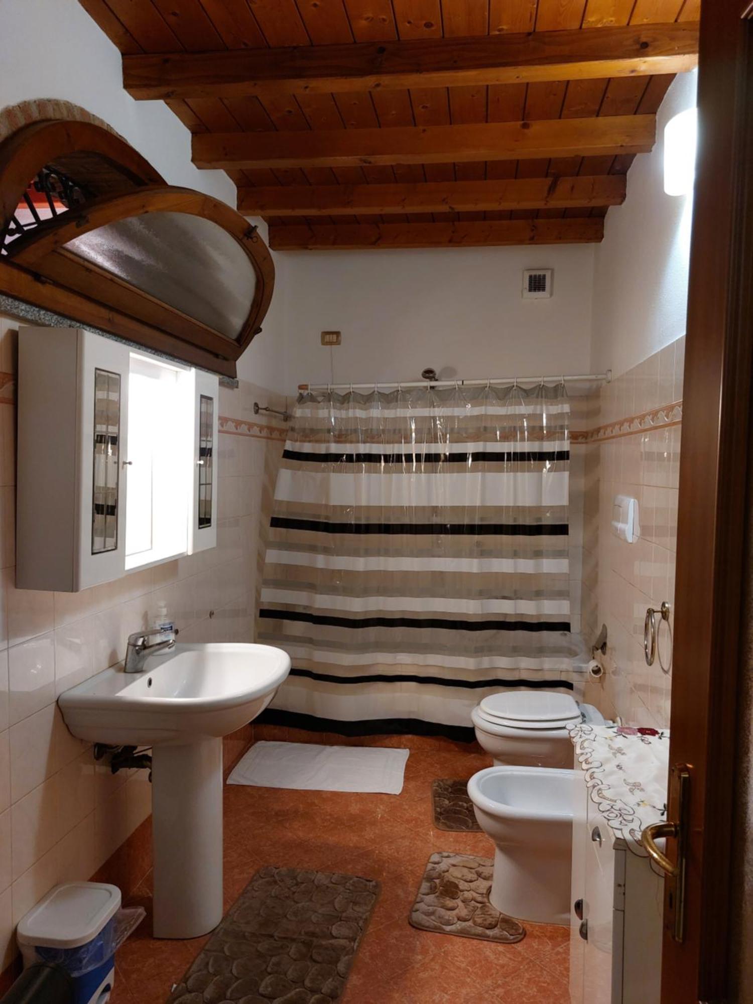 Bed & Breakfast Monti 85 Bed & Breakfast San Colombano al Lambro Exterior photo