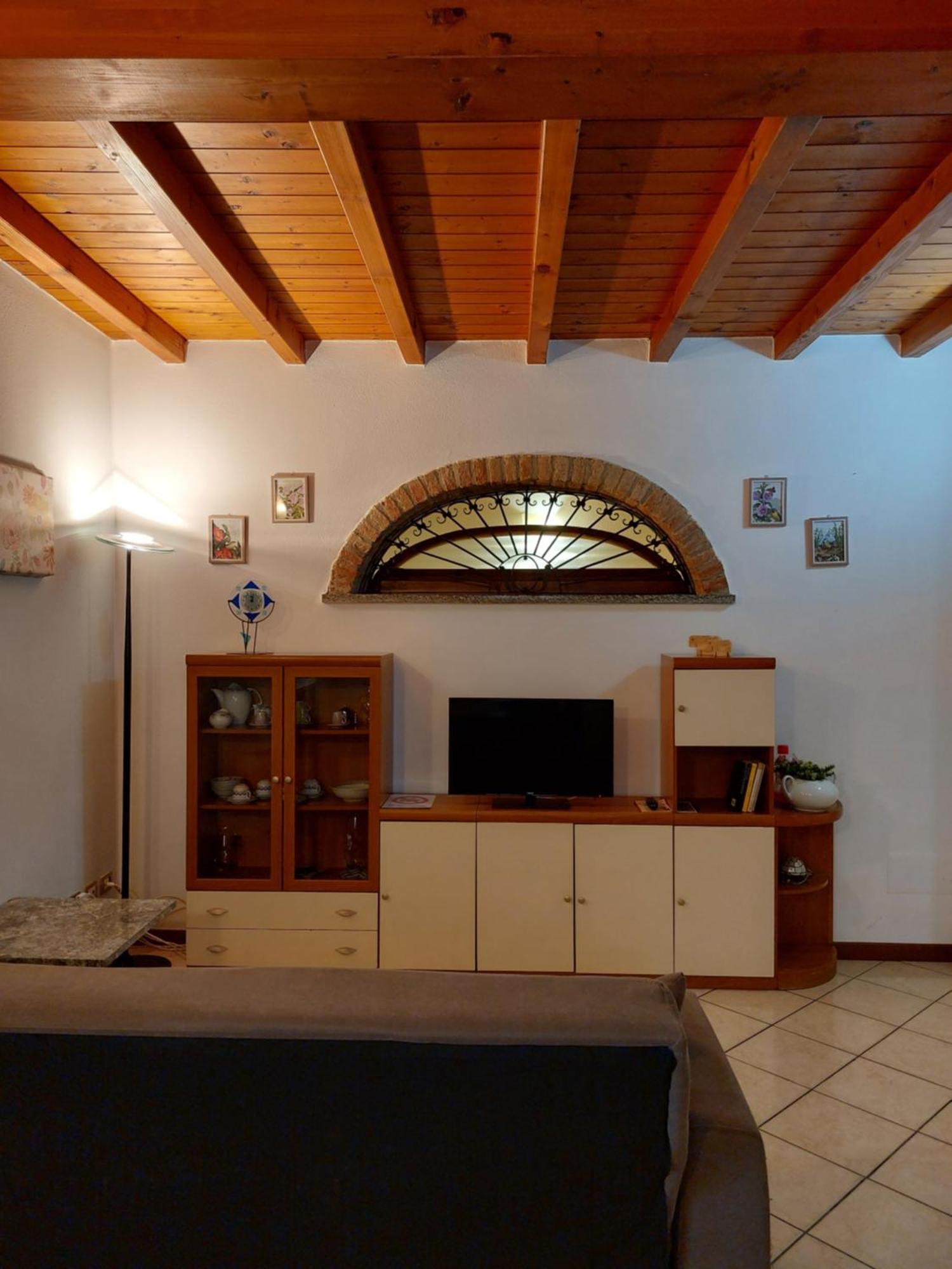 Bed & Breakfast Monti 85 Bed & Breakfast San Colombano al Lambro Exterior photo